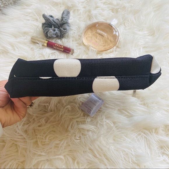 Lancôme | Polka Dot Cosmetics Bag - Picture 2 of 5